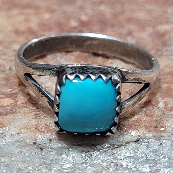 Sterling Silver Turquoise Ring. #2 - Picture 1 of 8